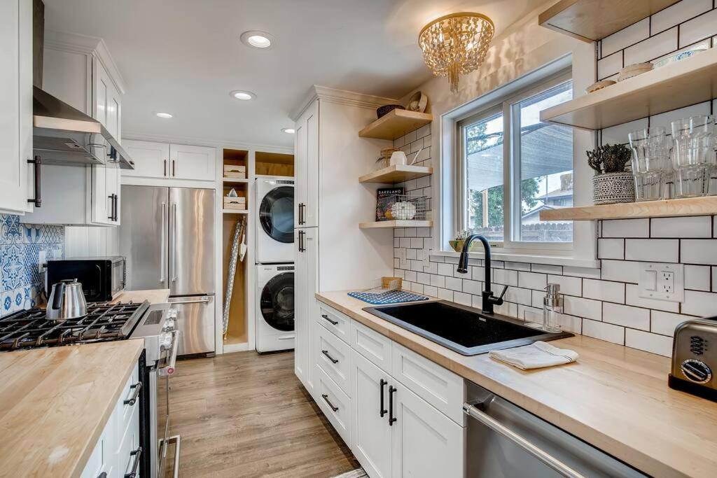 Family Townhome Near Mountains & Olde Town Arvada Kültér fotó